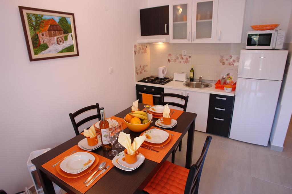 Robinson Bella Appartement Bogomolje Buitenkant foto