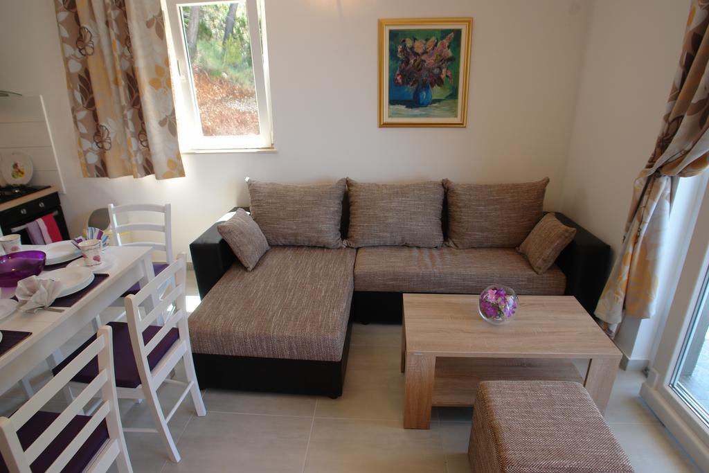 Robinson Bella Appartement Bogomolje Buitenkant foto