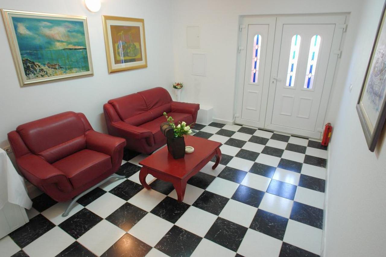 Robinson Bella Appartement Bogomolje Buitenkant foto