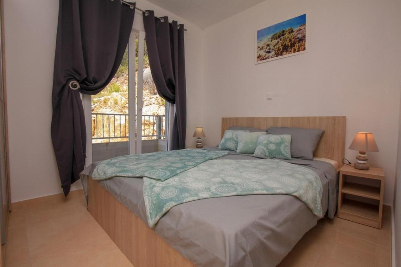 Robinson Bella Appartement Bogomolje Buitenkant foto